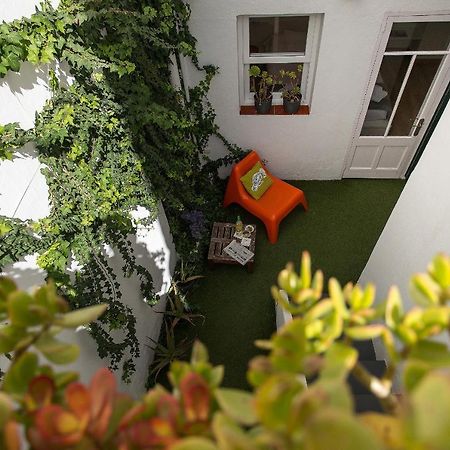 Cheap & Chic Hotel Ciutadella  Bagian luar foto