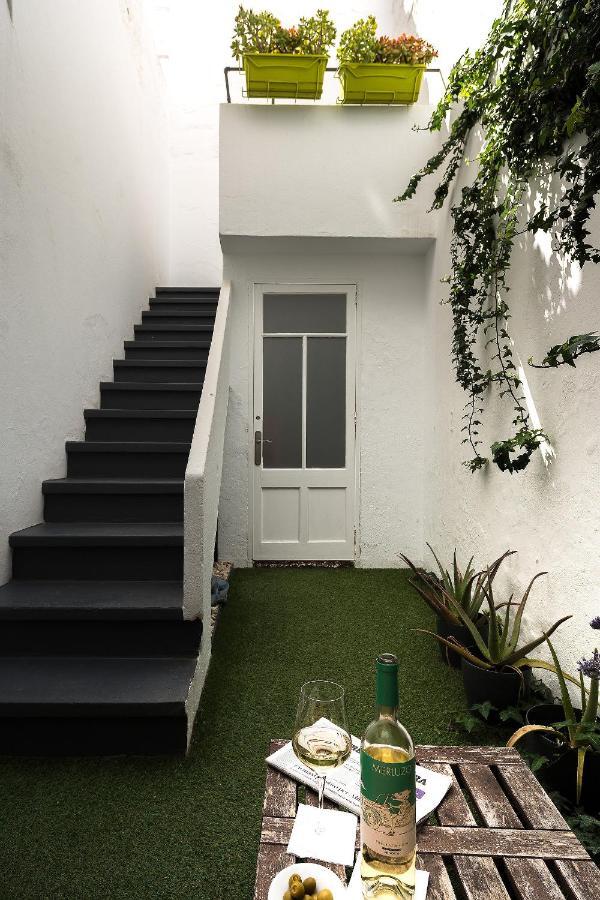 Cheap & Chic Hotel Ciutadella  Bagian luar foto